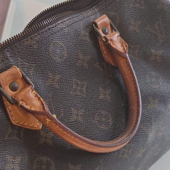 Lv Elegant Designer Speedy Handbag - Picture 3 of 13